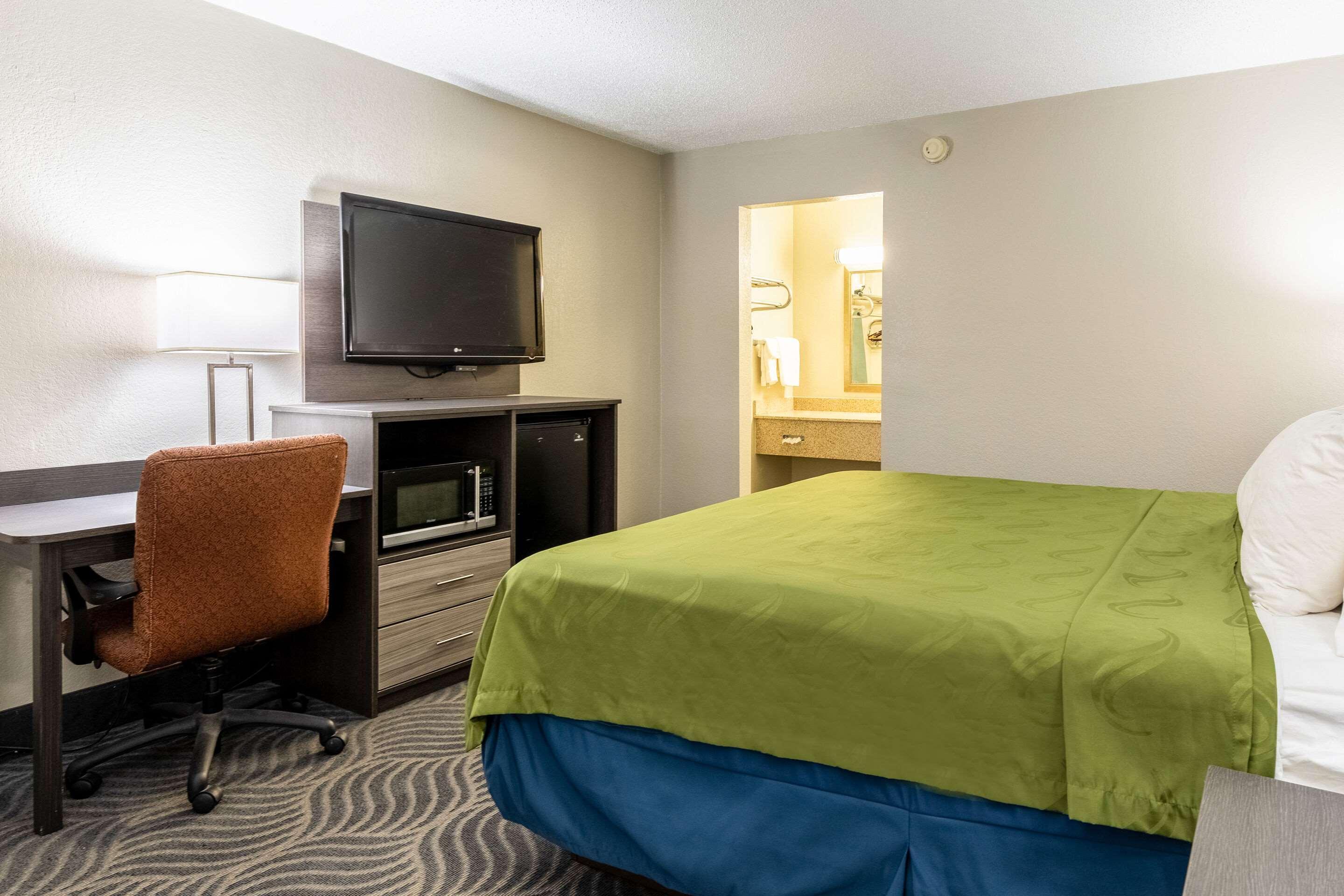 Quality Inn Newport Exterior foto