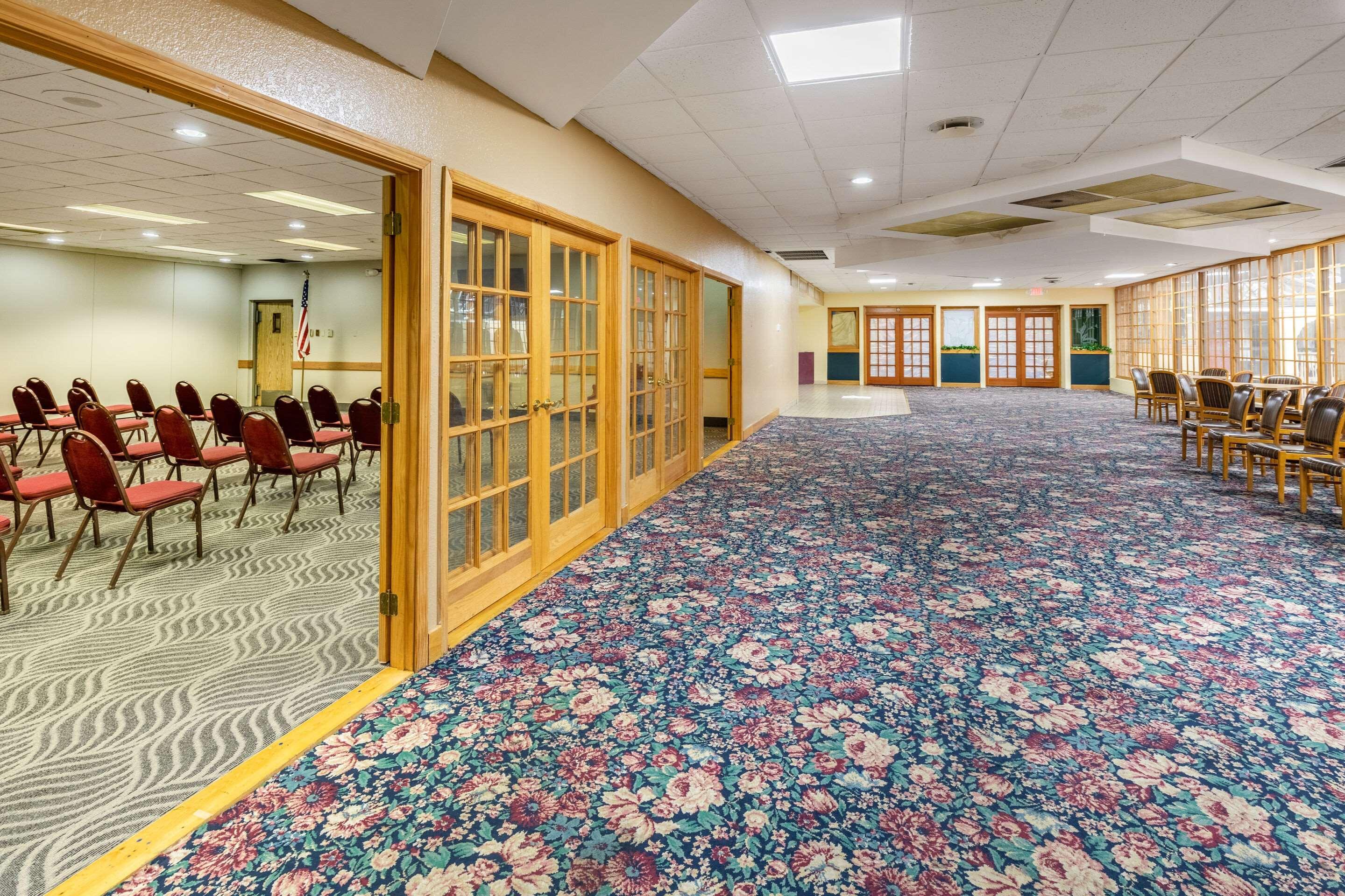 Quality Inn Newport Exterior foto