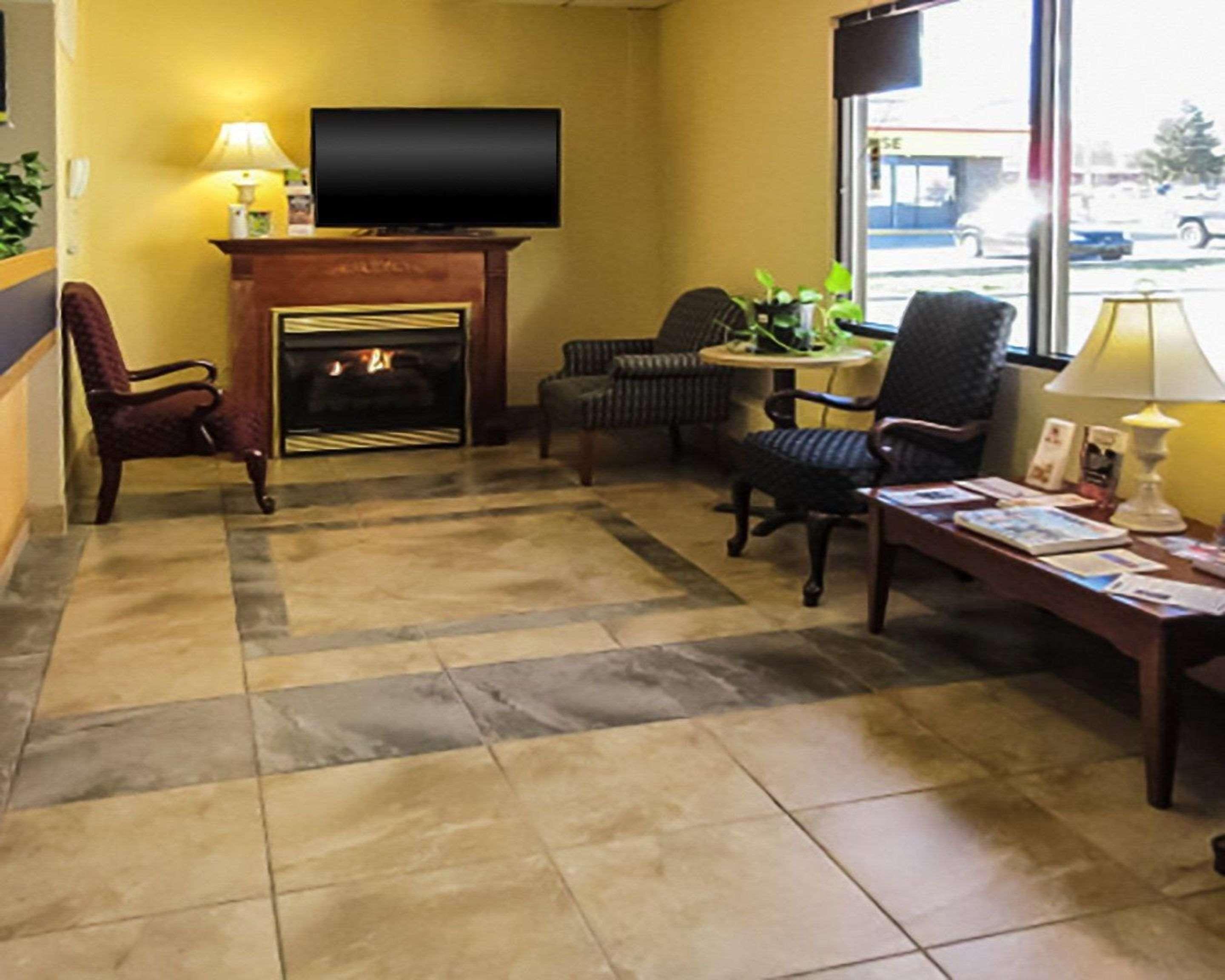 Quality Inn Newport Exterior foto